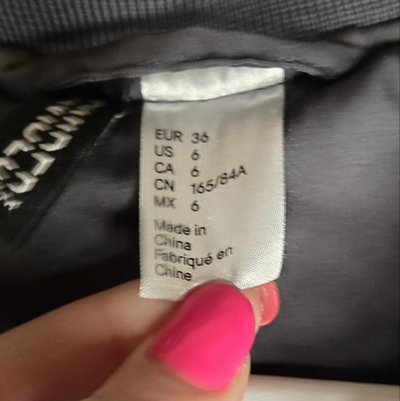 H&M Black Bomber Jacket – Size 6 | Street Style Staple - Picture 5 of 6